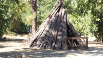 A replica of a Nisenan shelter at the state historical park